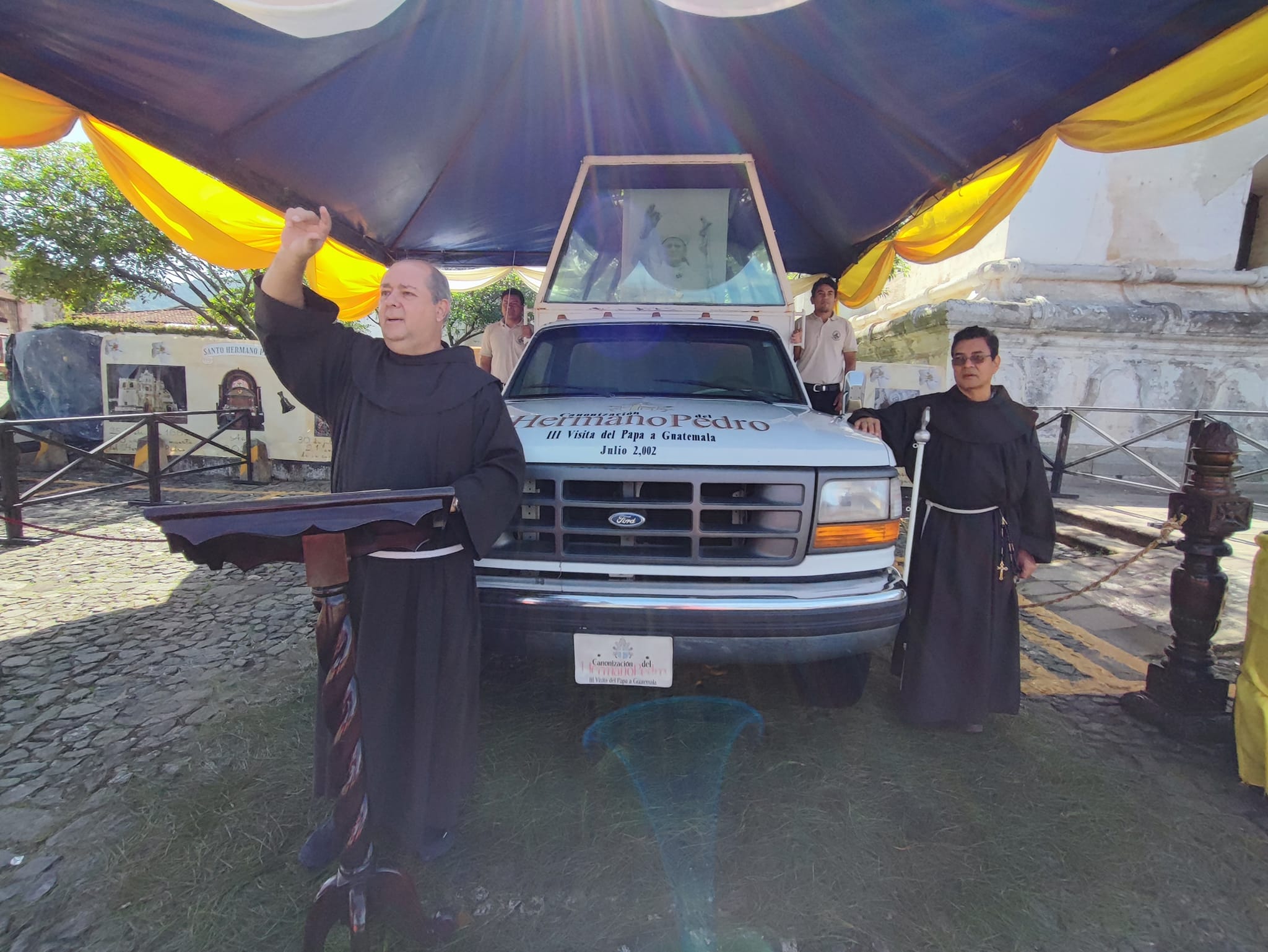 papamovil antigua guatemala