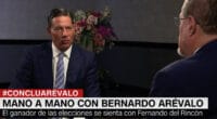 El periodista de CNN, Fernando del Rincón, se ha emocionado durante la entrevista con el presidente electo de Guatemala, Bernardo Arévalo.