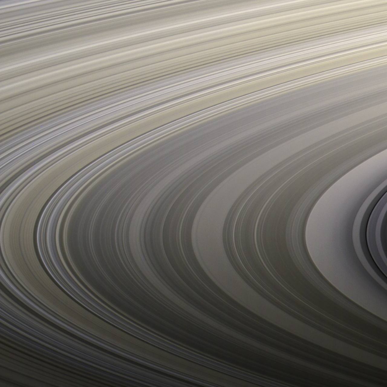 saturno anillos colores