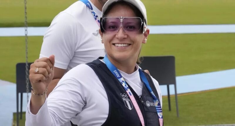 adriana ruano tiradora del ano