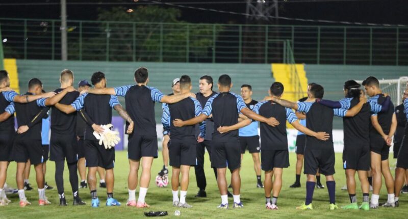 seleccion guatemala en costa rica