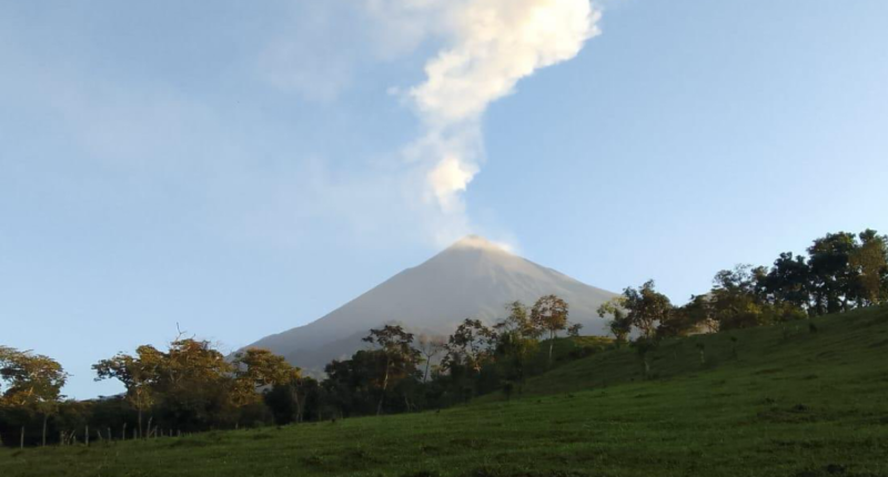 ceniza volcanica volcan fuego nov 26
