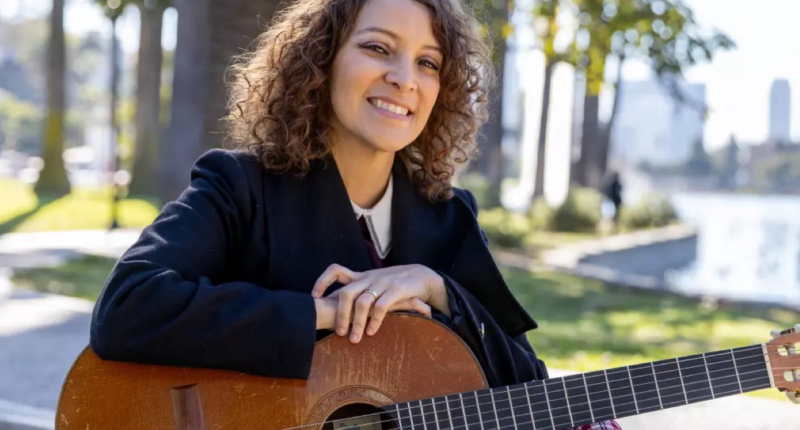 gaby moreno orden presidencial