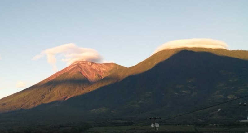 ascenso habilitado volcan acatenango 2025