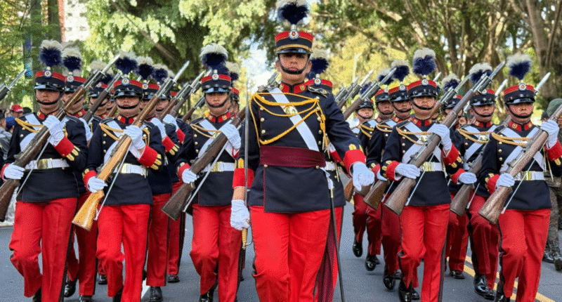 desfile militar revolucion 1871 ejercito 2025