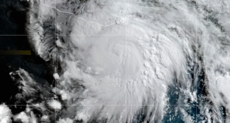 huracan erick se aleja guatemala junio 2025